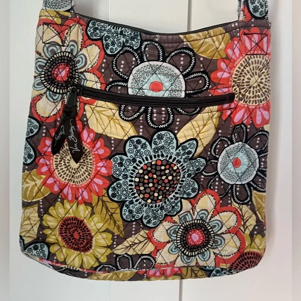 Vera Bradley Floral Multicolor Women's Crossbody Quilted Handbag 11”x 10”